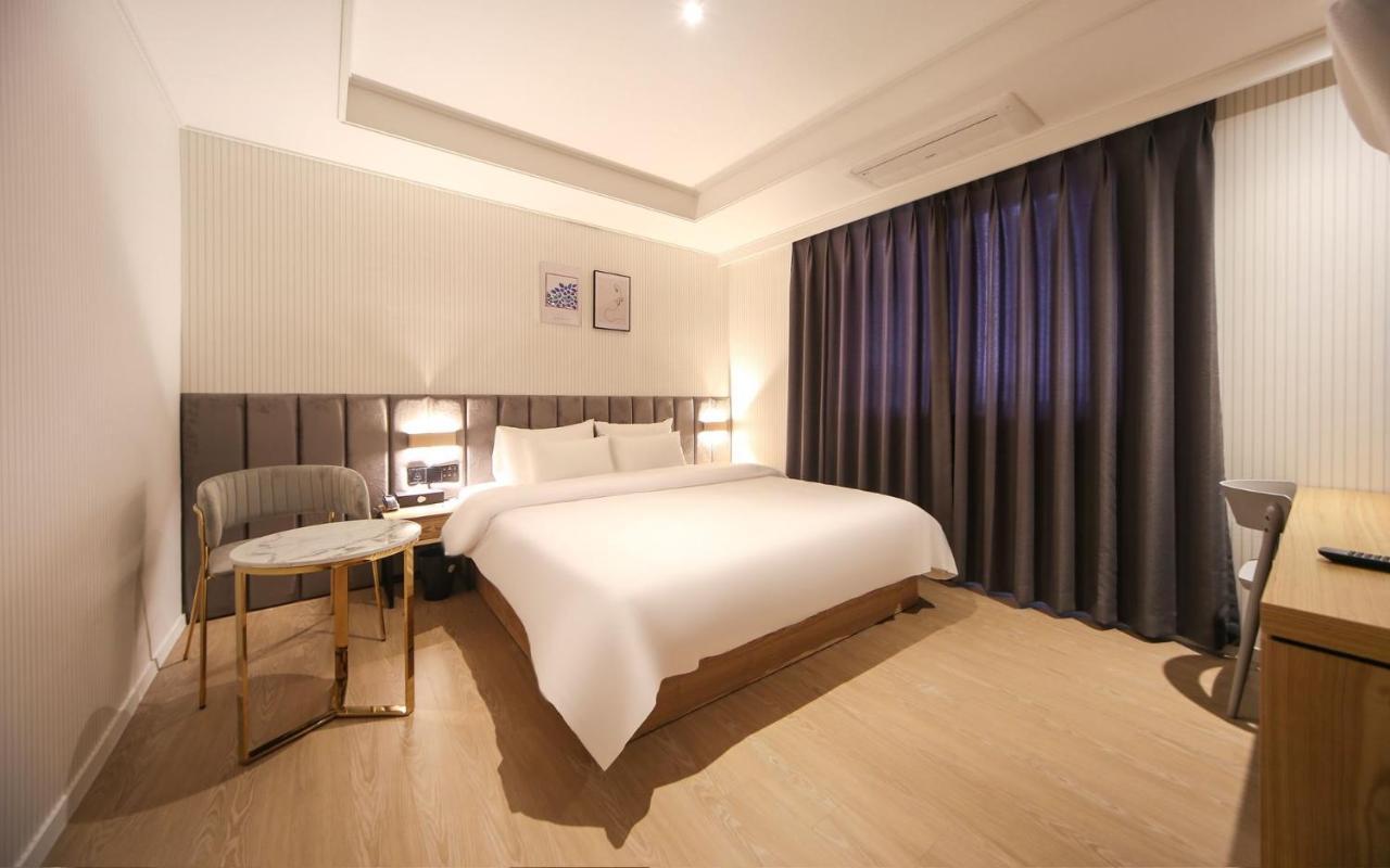 Hotel Lazy Heaven Changwon Exterior foto